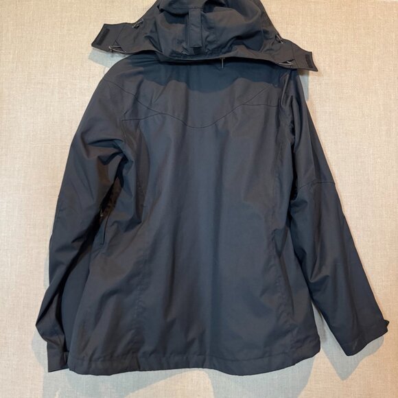 Eddie Bauer WeatherEdge Plus Waterproof Jacket PM Black Petite Medium Hiking - Picture 4 of 16